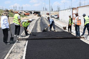 Продолжается обновление проспекта Райымбека в Алматы