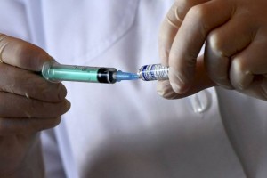 Какими видами вакцин рекомендуется прививаться повторно