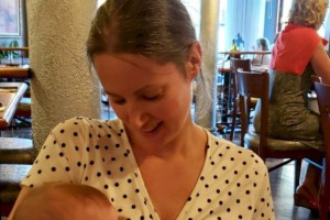 Можно ли продолжать грудное вскармливание при заболевании COVID-19 и после вакцинации