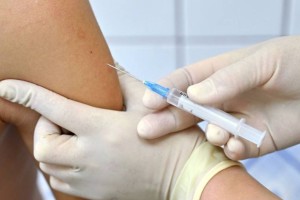 Казахстанский ученый считает, что переболевшим КВИ тоже необходима вакцинация