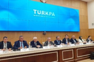 
                    Наблюдатели ТюркПА оценили ход референдума в Казахстане
                