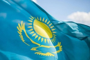 
                    В поселке Отеген-Батыр близ Алматы возвели 40-метровый флагшток
                