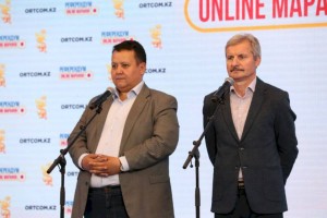 
                    Бекнур Кисиков и Александр Братенков отмечают высокий уровень организации референдума
                