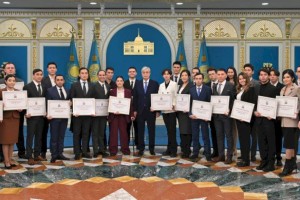Глава государства принял участие в церемонии вручения грантов «Тәуелсіздік ұрпақтары»