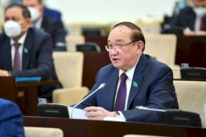 
                    Али Бектаев призвал казахстанцев к участию в референдуме
                