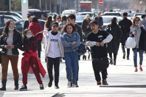 
                    Дежурный по городу. Собаки лают – карантин идёт
                