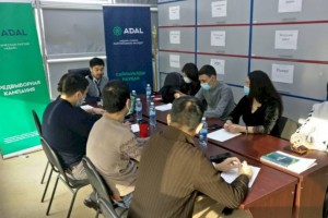 
                    Повышение учительских зарплат – приоритет предвыборной платформы партии ADAL
                