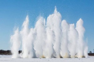 Ледовзрывные работы продолжаются в ВКО