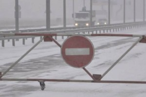 В трех регионах Казахстана закрыли дороги