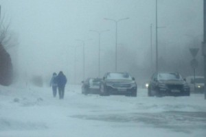 Штормовое предупреждение объявлено на большой части Казахстана