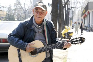 Александр Чумаченко советует любить свой голос и чаще петь