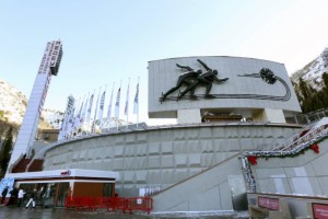Солнечная фабрика рекордов: строитель высокогорного катка Борис Яглинский рассказал, чего не хватает «Медеу»
