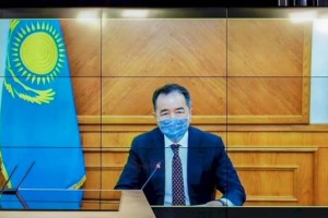 Аким Алматы Бакытжан Сагинтаев в прямом эфире программы Akimat LIVE отвечает на вопросы горожан