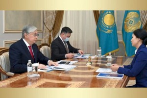 Президенту Казахстана представили стратегию развития национального почтового оператора