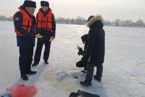 Как определить опасные места на водоемах в зимний период