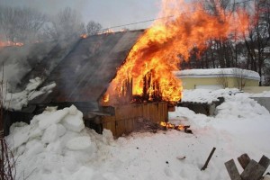 Как не пострадать при эксплуатации печи, рассказали спасатели
