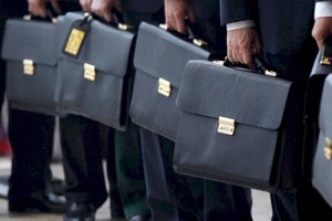 Чиновников будут наказывать за разницу между доходами и расходами