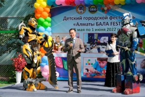 Алматинские школьники выявили лучших в турнире по робототехнике