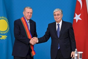 Касым-Жомарт Токаев наградил Реджепа Тайипа Эрдогана орденом «Достық» I степени