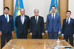 
                    Глава государства встретился с руководителями зарубежных научных организаций
                