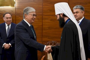 Президент Казахстана провел встречу с представителями православной церкви