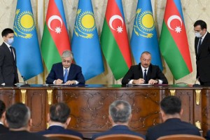 
                    Президенты Казахстана и Азербайджана провели переговоры в расширенном формате
                