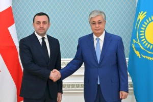
                    Президент Казахстана принял Премьер-министра Грузии
                