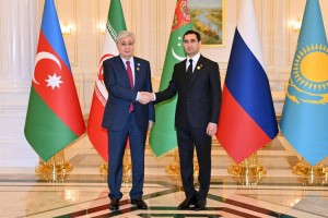 
                    Президент Казахстана отметил особую значимость ашхабадского саммита
                