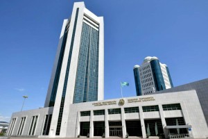 
                    Полномочия двух депутатов Мажилиса досрочно прекращены
                
