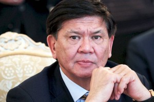 
                    Народную партию Казахстана возглавил Ермухамет Ертысбаев
                