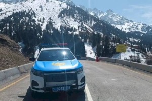
                    В горах Алматы выставили блокпосты
                