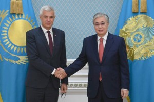 
                    Президент Казахстана принял министра иностранных и европейских дел Словакии
                