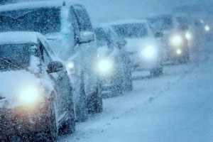 
                    В ЗКО из-за метели закрыли несколько участков загородных трасс
                