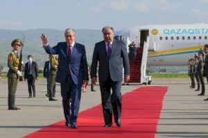 Касым-Жомарт Токаев прибыл в Душанбе