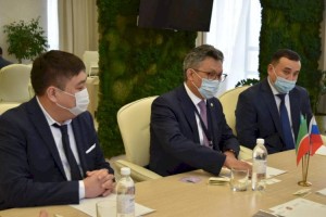 
                    Минторг РК ведет переговоры о поставках казахстанской продукции в магазины России
                