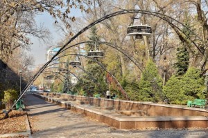 Коммунальные службы Алматы готовят городские фонтаны к зимовке