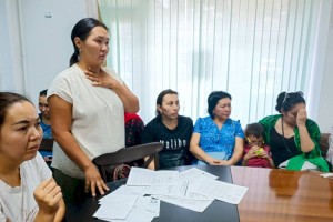 
                    Акимы районов Алматы продолжат встречи с многодетными матерями  в сентябре
                
