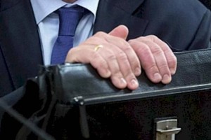 
                    Чиновнику из фармконтроля объявили выговор
                