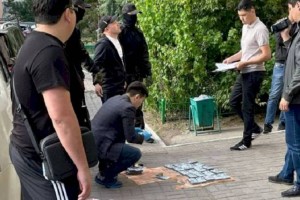 
                    Махамбета Абжана арестовали на два месяца
                