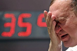 
                    Медики рассказали, как уберечься от жары
                
