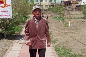 
                    Пешком к мечте: путешествующий по Казахстану аксакал из Жезказгана дошел до Алматы
                