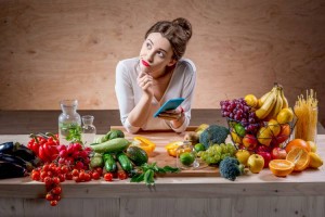 Что с чем можно и нельзя есть – диетологи рассказали о несочетаемых продуктах