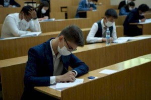 
                    Информатику вместо физики будут сдавать при поступлении на IT-направления абитуриенты в РК
                