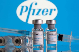 
                    Казахстанцев вводят в опасное заблуждение относительно вакцинации Pfizer
                