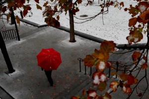 
                    Дождь, снег и туман ожидаются на большей части страны
                