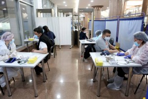 
                    Дневник вакцинации: В Алматы от КВИ привились 913 607 человек
                