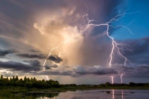 
                    Дожди с грозами пройдут в Казахстане
                