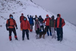
                    Шестеро туристов застряли из-за непогоды на пике Шымбулак
                