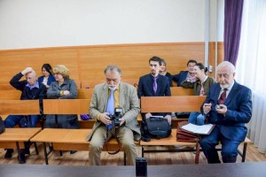 
                    Скончался известный казахстанский журналист Казис Тогузбаев
                