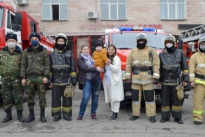 
                    Алматинские пожарные организовали экскурсию для особого посетителя
                